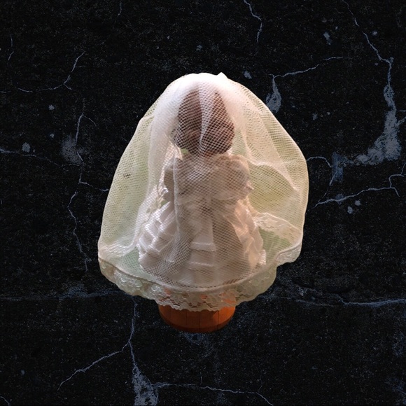 Madame Alexander First Holy Communion Girl Statuette, Cake Topper, Collectible - Picture 10 of 11